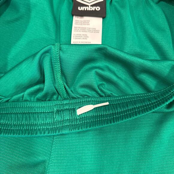 Umbro basketball shorts Size XS NWOT - Picture 5 of 5